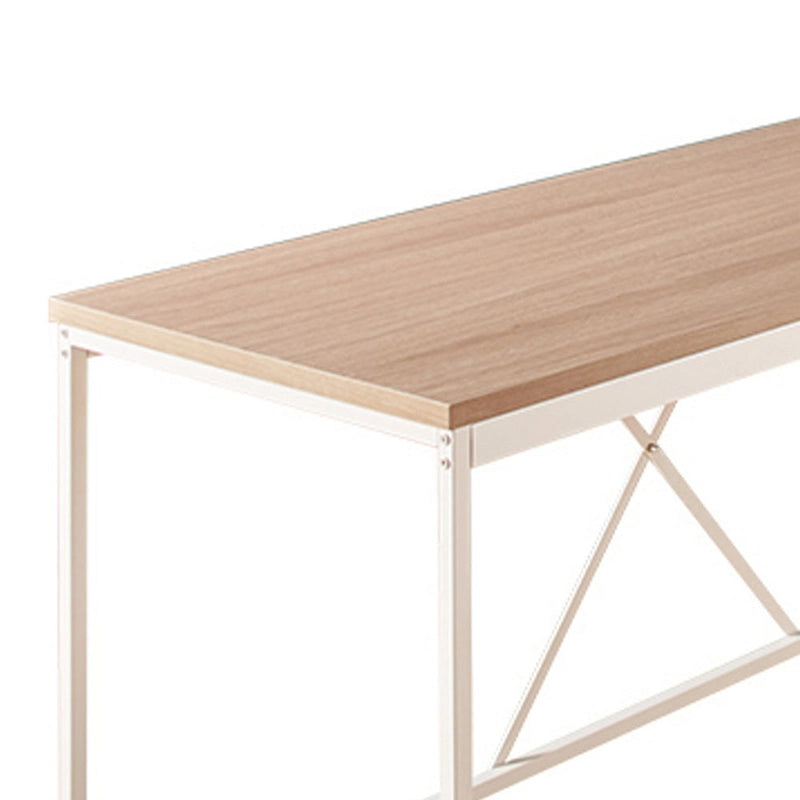 Bureau d'angle, en L, cadre métallique blanc, croisillons en X, plateau en bois couleur chêne brun