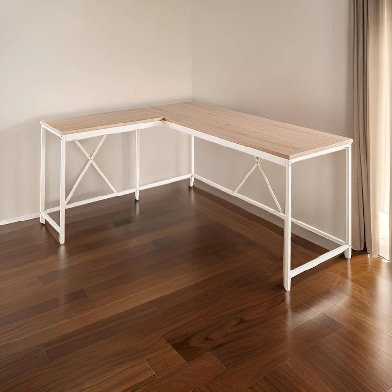 Bureau d'angle, en L, cadre métallique blanc, croisillons en X, plateau en bois couleur chêne brun