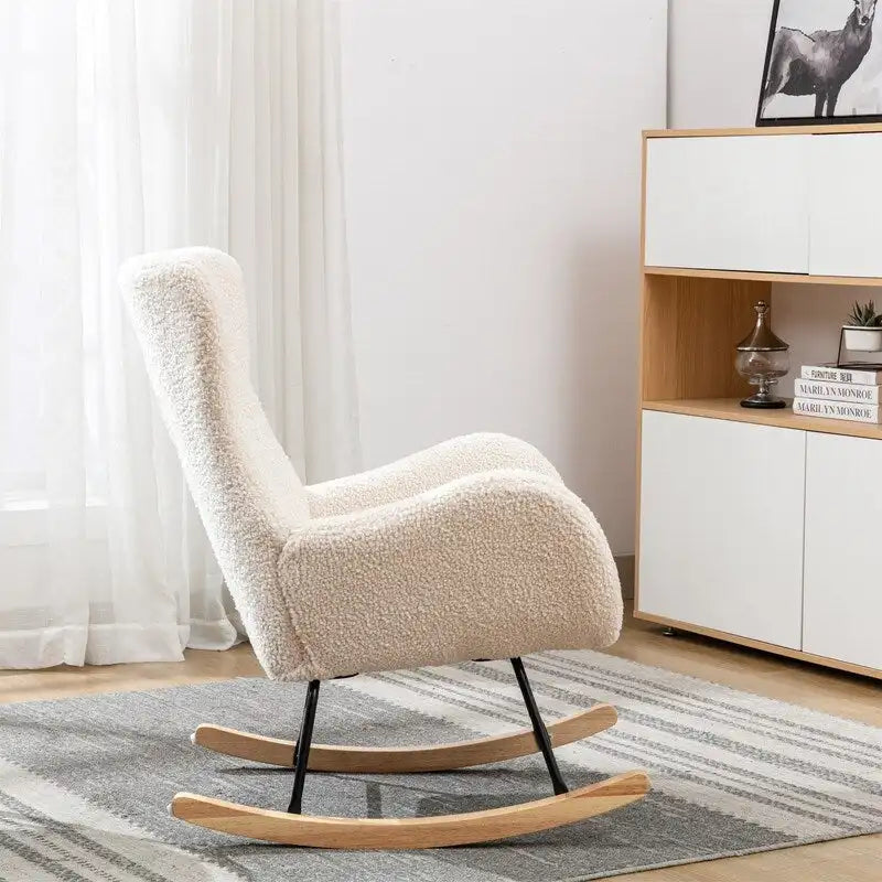 Fauteuil à bascule Teddy en tissu rembourré